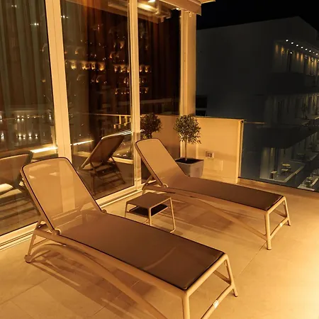 Julius * Golem (Tirana)