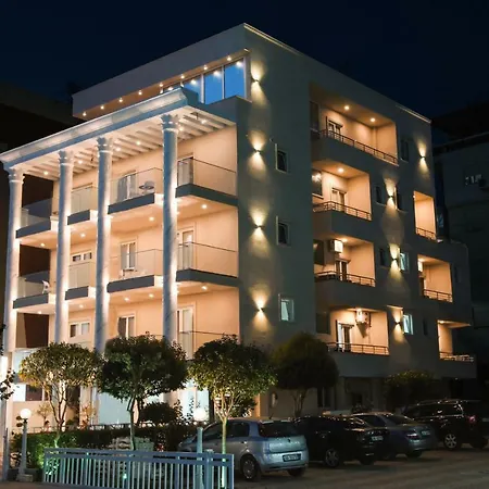 Julius * Golem (Tirana)