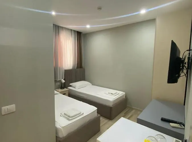 Julius Hotel