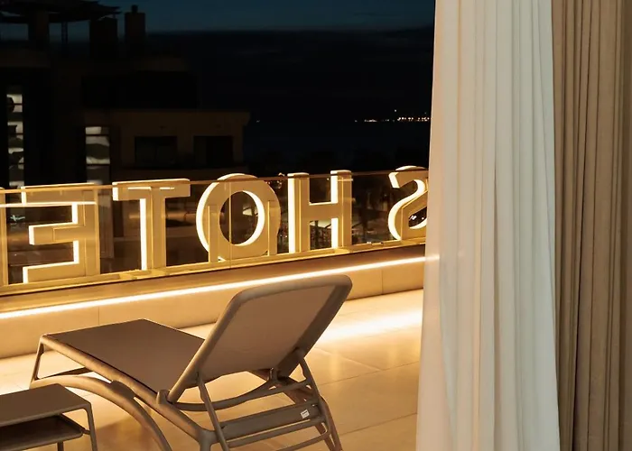 Julius Hotel