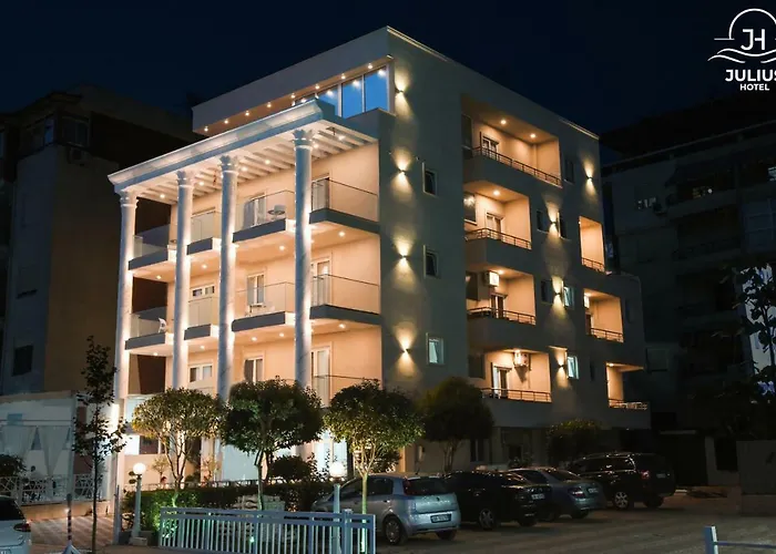 Julius * Golem (Tirana)