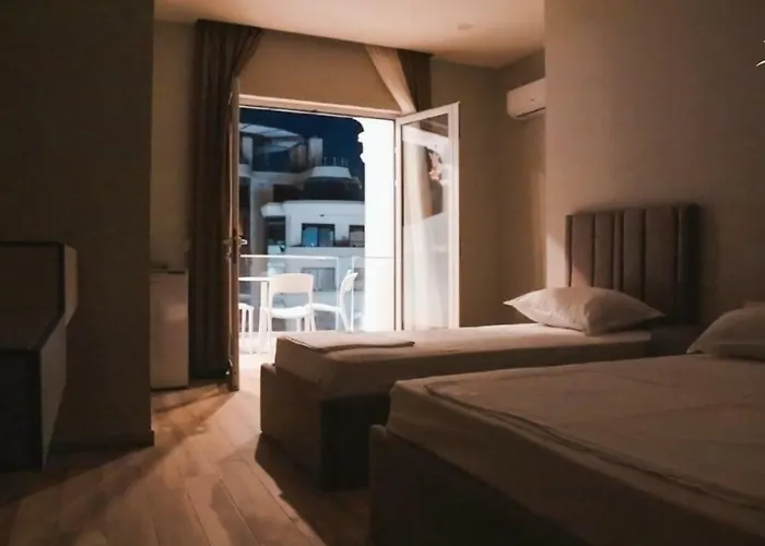 Julius Hotel Golem (Tirana)