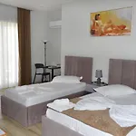 Julius * Golem (Tirana)